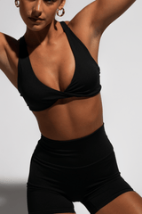 Classic Twist Bra in Black